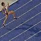 Ieva Zunda, da Letônia, corre na eliminatória dos 400 m do Mundial de Berlim