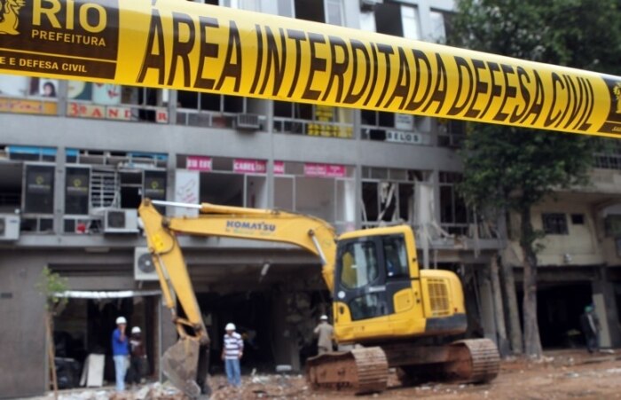 Explosão atingiu até o nono andar do edifício onde ficava o restaurante