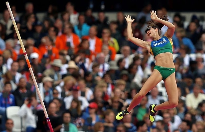 Fabiana Murer erra e decepciona no salto com vara