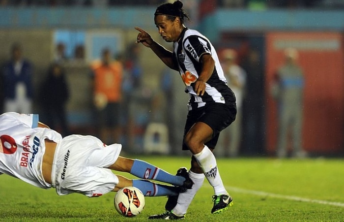 Há exatamente um ano, Ronaldinho era apresentado no Atlético-MG
