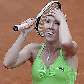 Jelena Jankovic reage após vitória por 2 a 1 sobre Serena Williams, na semifinal do Torneio de Roma