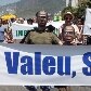 Moradores do Rio usam máscaras para homenagear o STF Moradores do Rio usam máscaras para homenagear o STF