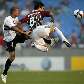Jorge Wagner, do São Paulo, e João Paulo, do Flu, disputam bola no 1 a 0
