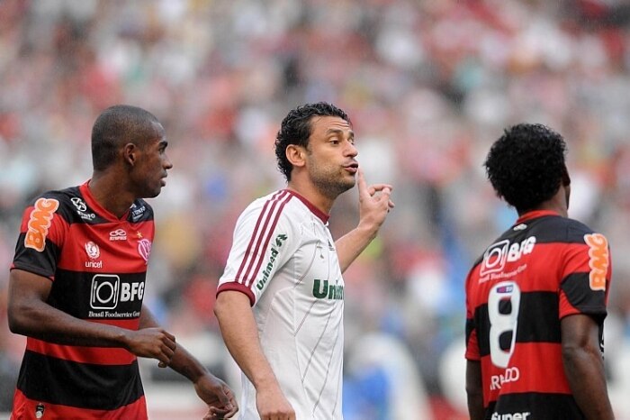 Fluminense vence Flamengo por 1 a 0 na comemoração dos 100 anos do Fla-Flu 