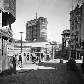 Ladeira de Santa Ifigênia em 1927. Ao fundo, o edifício Martinelli em construção