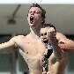 Cesar Cielo e Leonardo de Deus comemoram vitória do Flamengo no 4 x 100 metros medley no Maria Lenk Cesar Cielo e Leonardo de Deus comemoram vitória do Flamengo no 4 x 100 metros medley no Maria Lenk
