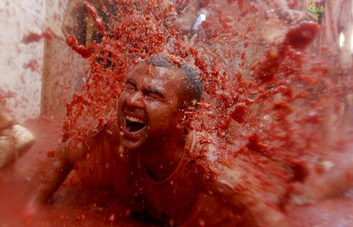Este ano a festa consumiu cerca de 120 toneladas e durou aproximadamente uma hora