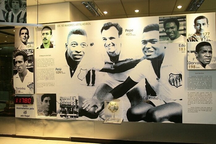 Conheça o memorial dos 100 anos de conquistas do Santos