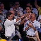 Aécio assume PSDB e ataca fragilidades do governo Dilma Aécio assume PSDB e ataca fragilidades do governo Dilma