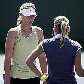 Maria Sharapova e Elena Vesnina conversam em treino nos EUA