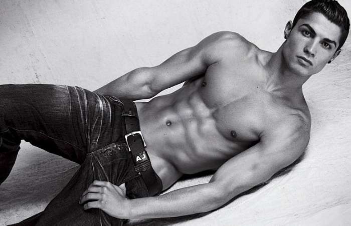 Cristiano Ronaldo, do Real Madrid, substitui David Beckham como modelo da Emporio Armani