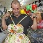Fantasia com barrigão da falsa grávida vira hit na 25 de Março Fantasia com barrigão da falsa grávida vira hit na 25 de Março