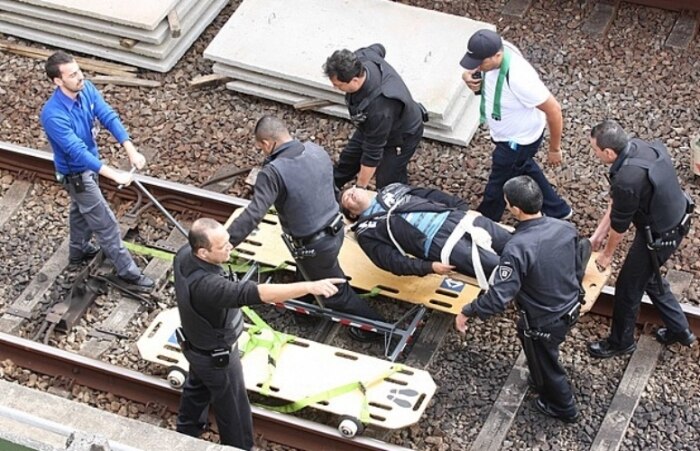 Acidente entre trens do Metrô deixa feridos em SP 