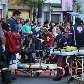 Bombeiros e equipes da Defesa Civil trabalham no resgate às vítimas do desabamento
