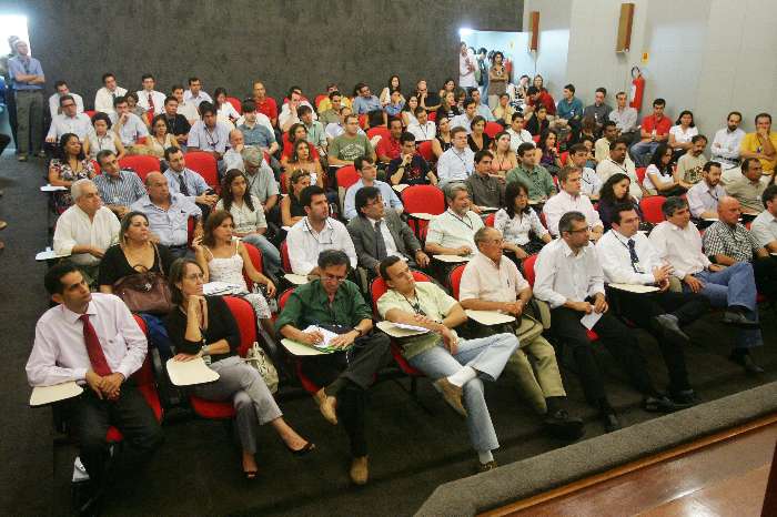 AUDITORES FISCAIS/GREVE
