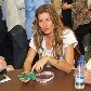 Gisele Bundchen planta árvore e fala com crianças no Green Nation Fest Gisele Bundchen planta árvore e fala com crianças no Green Nation Fest