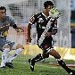 Jefferson, do Vasco, tenta dominar a bola no 0 a 0 com o Volta Redonda, do goleiro Mauro Jefferson, do Vasco, tenta dominar a bola no 0 a 0 com o Volta Redonda, do goleiro Mauro