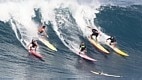 Surfistas aproveitaram dia de descanso no Pipe Master para pegar ondes gigantes na praia de Waimea