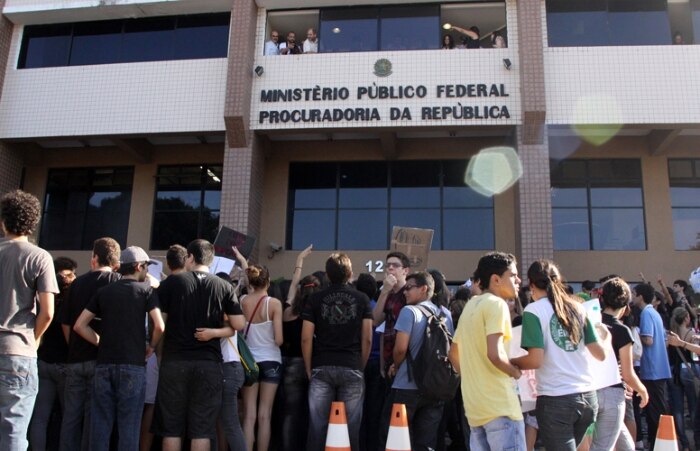 De Lula a questões do Enem, confira as imagens da semana
