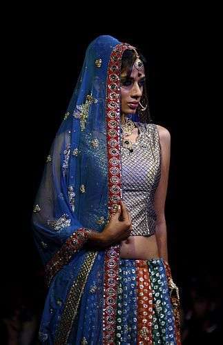 Desfile da marca Mubeen Fatime na Bangalore Fashion Week