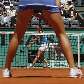 Victoria Azarenka espera o saque da russa Dinara Safina