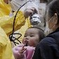 Teste é feito em bebê para analizar níveis de radiação em Nihonmatsu