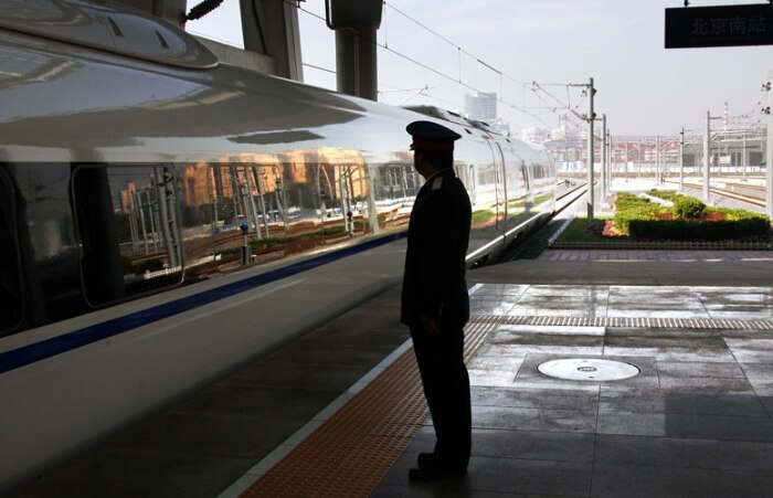 Trem-bala mais rápido do mundo é inaugurado na China; custo total foi de US$ 33 bilhões