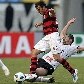 Petkovic dribla jogador do Corinthians no jogo que marcou sua despedida do Flamengo