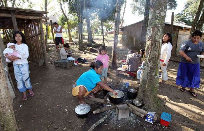 Há cerca de mil índios vivendo nas aldeias Barragem e Krukutu, na região de Parelheiros