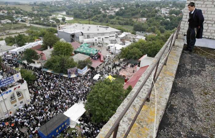 Seguidores do Rabino Nachman celebram festa pelo Ano Novo Judaico, na Ucrânia 
