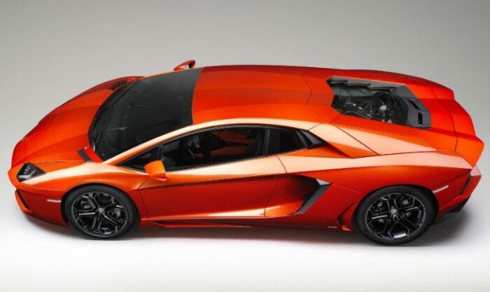Sucessor do Murciélago, o Aventador foi lançado em 2012