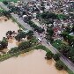 Água começa a invadir comunidade de Três Vendas, em Campos, Rio de Janeiro