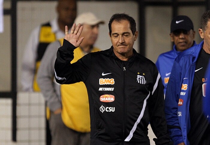 Na estreia de Miralles na Vila, Santos empata com Botafogo
