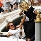 Madonna chega a Veneza e causa frisson