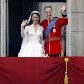 William e Kate acenam para multidão da sacada do Palácio de Buckingham 