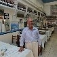 De garçom a dono de restaurante: seu Trasso chegou ao Brasil sem falar português