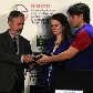 Patriota recebe comprovante do sistema de doação para compensar a emissão de gás carbônico de viagem Patriota recebe comprovante do sistema de doação para compensar a emissão de gás carbônico de viagem