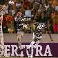 Maicon encobre o goleiro para marcar o segundo do Flu sobre o Atlético-PR Maicon encobre o goleiro para marcar o segundo do Flu sobre o Atlético-PR