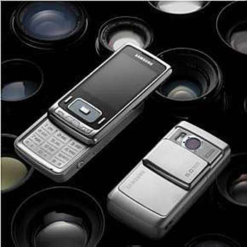 Samsung faz o inverso e mostra câmera digital com funções de celular. 31/10/2007