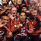 Jogadores do Independiente, de Medellín, comemoram a conquista do Torneio Clausura