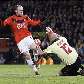 Rooney tira de Abbiati para marcar seu segundo gol na vitória do Manchester sobre o Milan por 4 a 0 Rooney tira de Abbiati para marcar seu segundo gol na vitória do Manchester sobre o Milan por 4 a 0