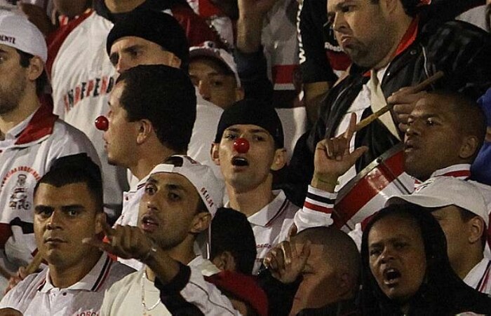 São Paulo perde para a Portuguesa por 1 a 0 e se afunda em crise