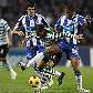Liedson, do Sporting, tenta passar por Fernando, do Porto Liedson, do Sporting, tenta passar por Fernando, do Porto