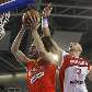 Pau Gasol parte para a cesta em Espanha 90 x 68 Polônia na Europa Pau Gasol parte para a cesta em Espanha 90 x 68 Polônia na Europa