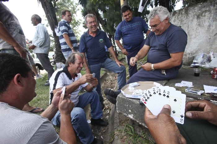 Greve de caminhoneiros deixa SP sem gasolina