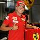 Giancarlo Fisichella aparece pela primeira vez com o uniforme da Ferrari