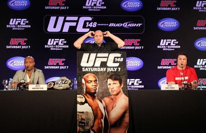 Com muita provocação, luta entre Anderson Silva e Chael Sonnen será em Las Vegas