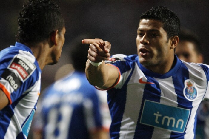 Hulk comemora gol do Porto, 25 vezes campeão português
