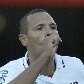 Mesmo com um a menos, São Paulo vence Santos por 3 a 2 Mesmo com um a menos, São Paulo vence Santos por 3 a 2