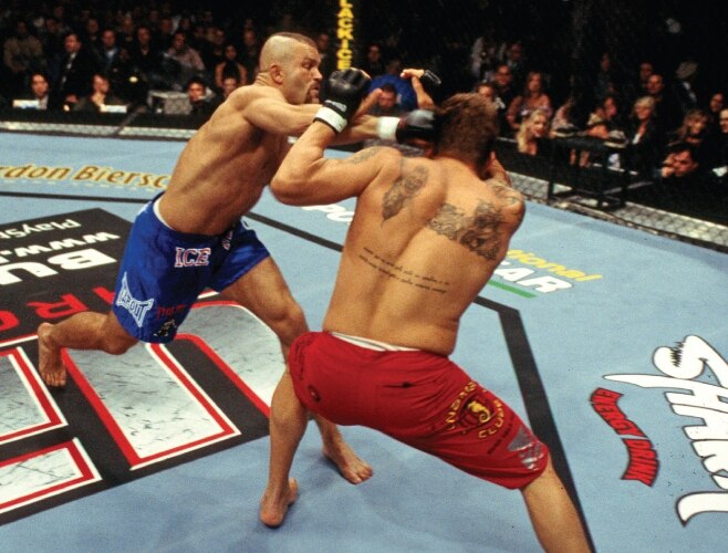 Enciclopédia do UFC, da Panini, é um guia completo do principal evento de MMA do mundo